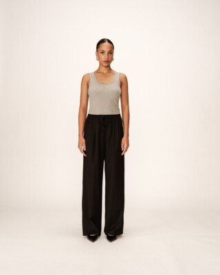 DAMEN HOSE MIT GUMMIZUG IN DER TAILLE. GRACE & MILA