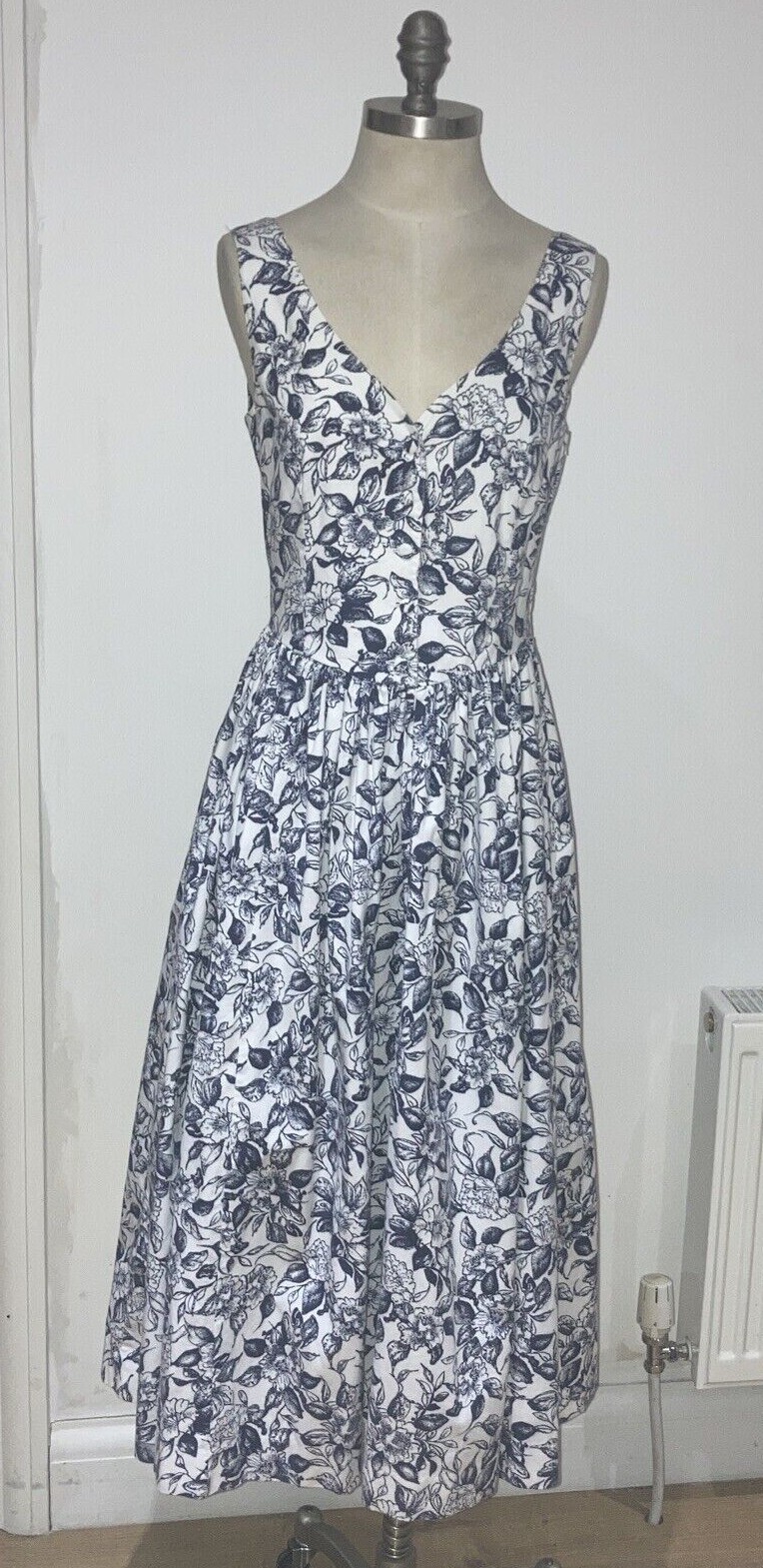 Laura Ashley 1980s Ink Blue/WhiteFloral Dress & Jacket, 17.5" armpit to armpit  8