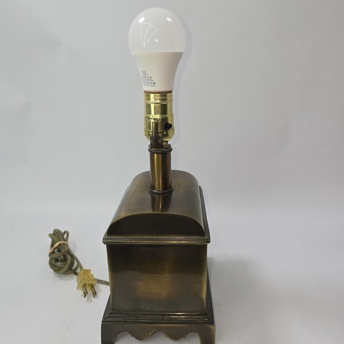 Rare Antique Brass Table Lamp With Key Hole Square Base. - Picture 7 of 15