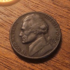 1975 Jefferson Nickel Denver Mint 5C Copper-Nickel Circulated (Black beauty )