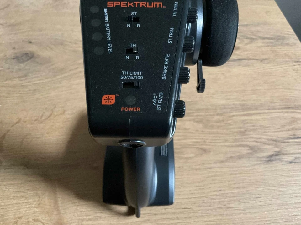 Spektrum DX3 Fernsteuerung, 40A Brushed Regler AX2, Motor DYNS 1216 35 T - Bild 3 von 4