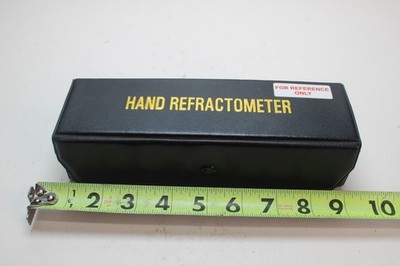 USED HAND REFRACTOMETER  WITH CASE