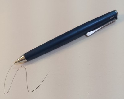 LAMY Studio Glacier Kugelschreiber (Imperialblue)
