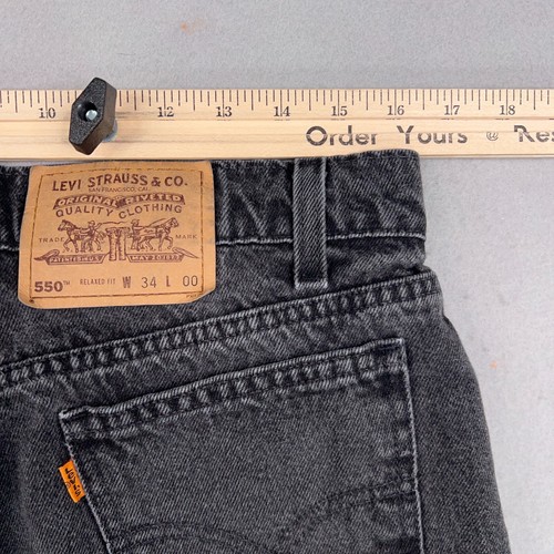 Vintage Levis 550 Shorts Mens 34 Black Relaxed Faded Jean Jorts Orange Tab Y2K - Picture 8 of 10