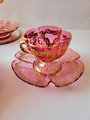 Tazas y platillos Demitasse antiguos bohemios Moser de esmalte levantado del siglo XIX - Juego de 2 - Imagen 3 de 5
