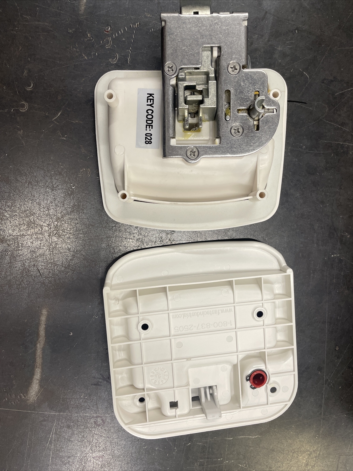 Lot of 12 FIC 789723 Travel Trailer Door Lock White w/ 2 Keys each Camper RV eBay