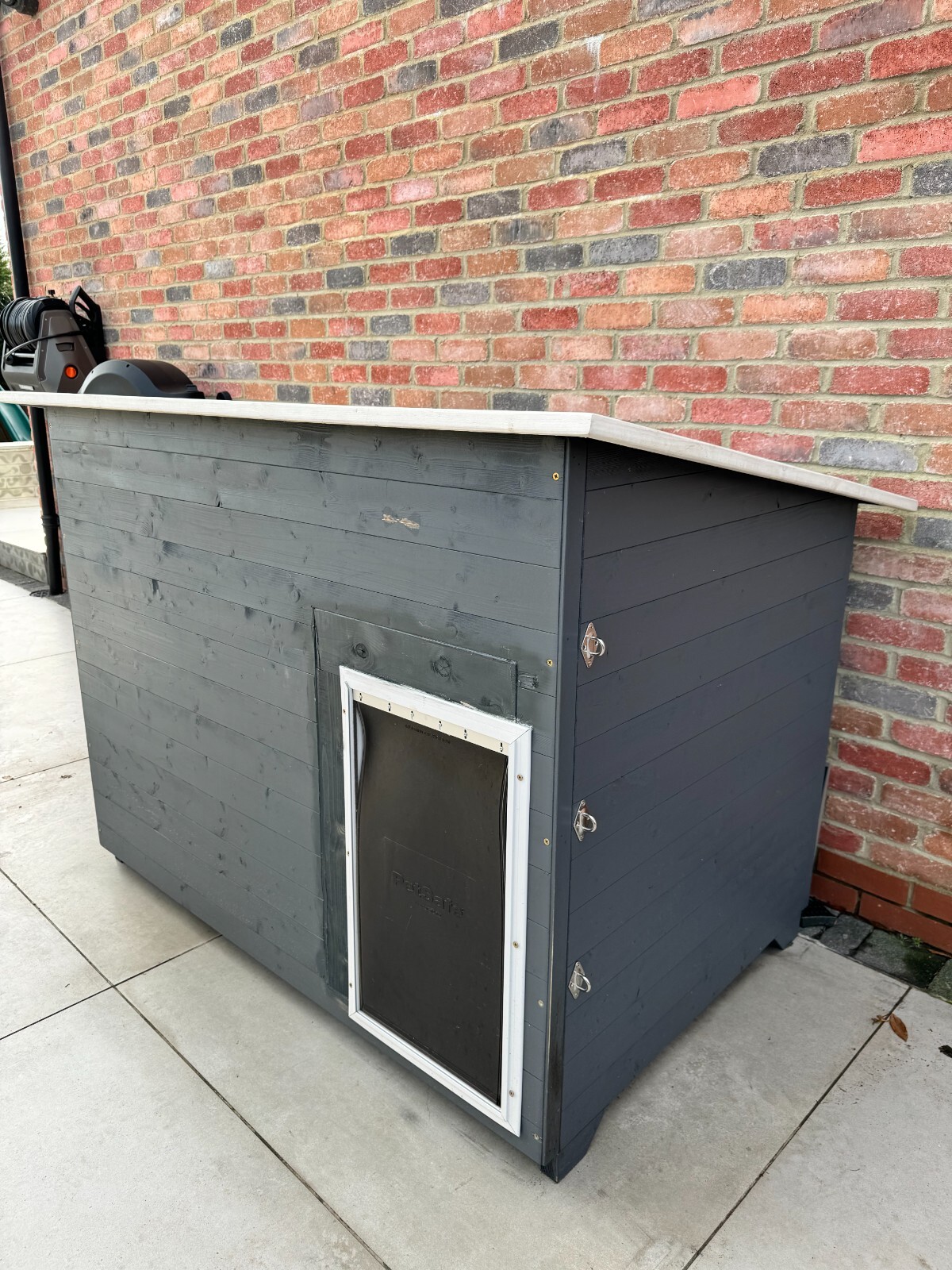 Luxury Insulated Dog Kennel XXL eBay