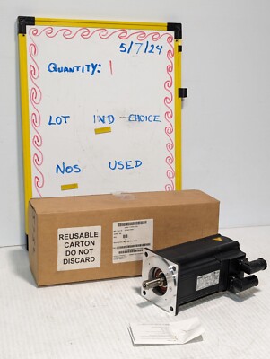 NEW Lenze MCS 12H30LRS0B0-B19N-ST5S00N-R2SU Servo Motor, 3.4HP 2.5kW - Free Ship