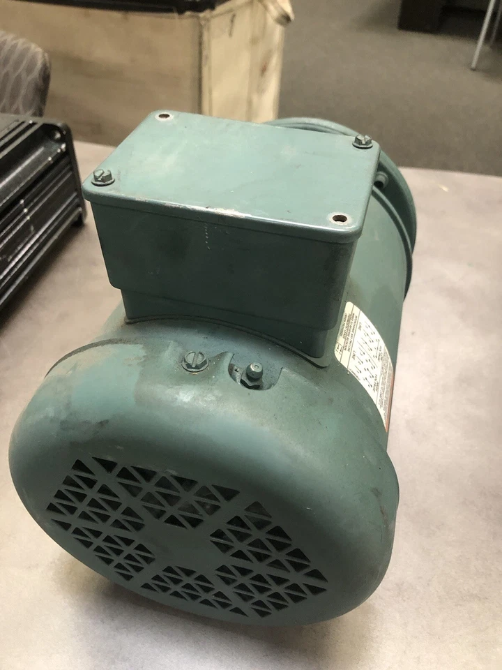 BALDOR RELIANCE MOTOR 6P56H3884 .5HP 1725RPM W/ DODGE GEAR BOX - NOS - Image 4 of 4
