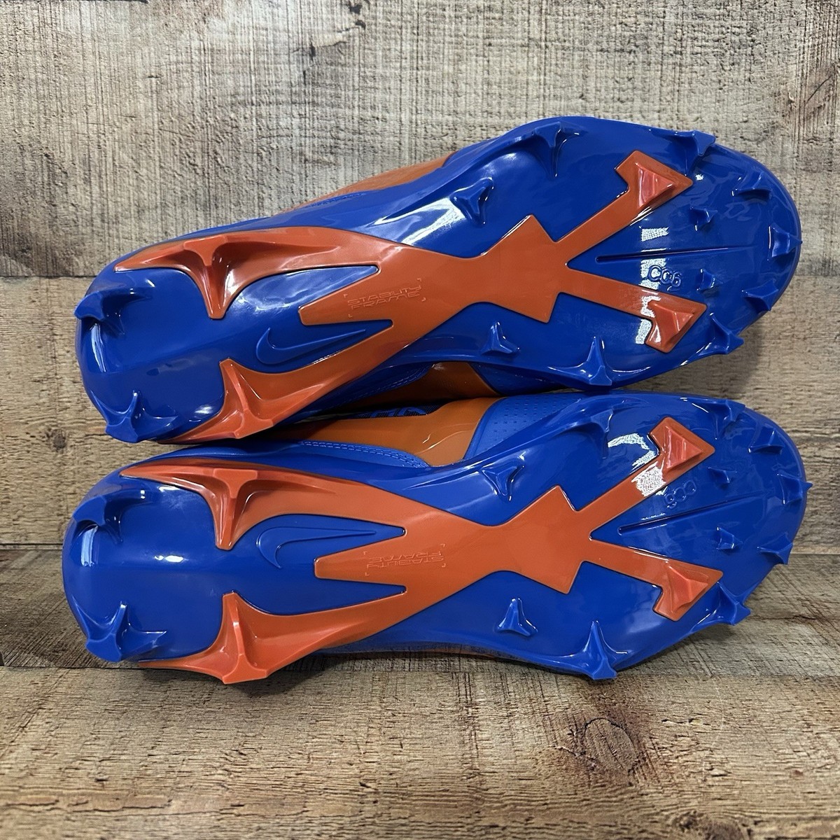 Jordan Alpha Menace 4 Pro ‘Florida Gators’ Football Cleats Amazon.com | Nike Men main image 2