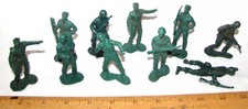 Auburn WWII vinyl plastic for toy soldiers x 10