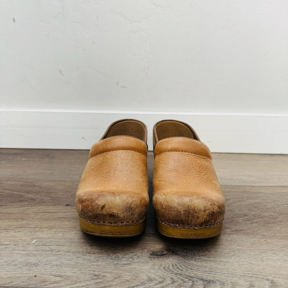 Tamancos femininos Dansko Professional couro mel tamanho 7 - Imagem 3 de 4