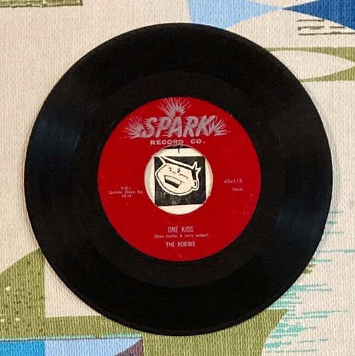 The Robins 45 One Kiss / I Love Paris 1955 R&B Doo Wop VG
