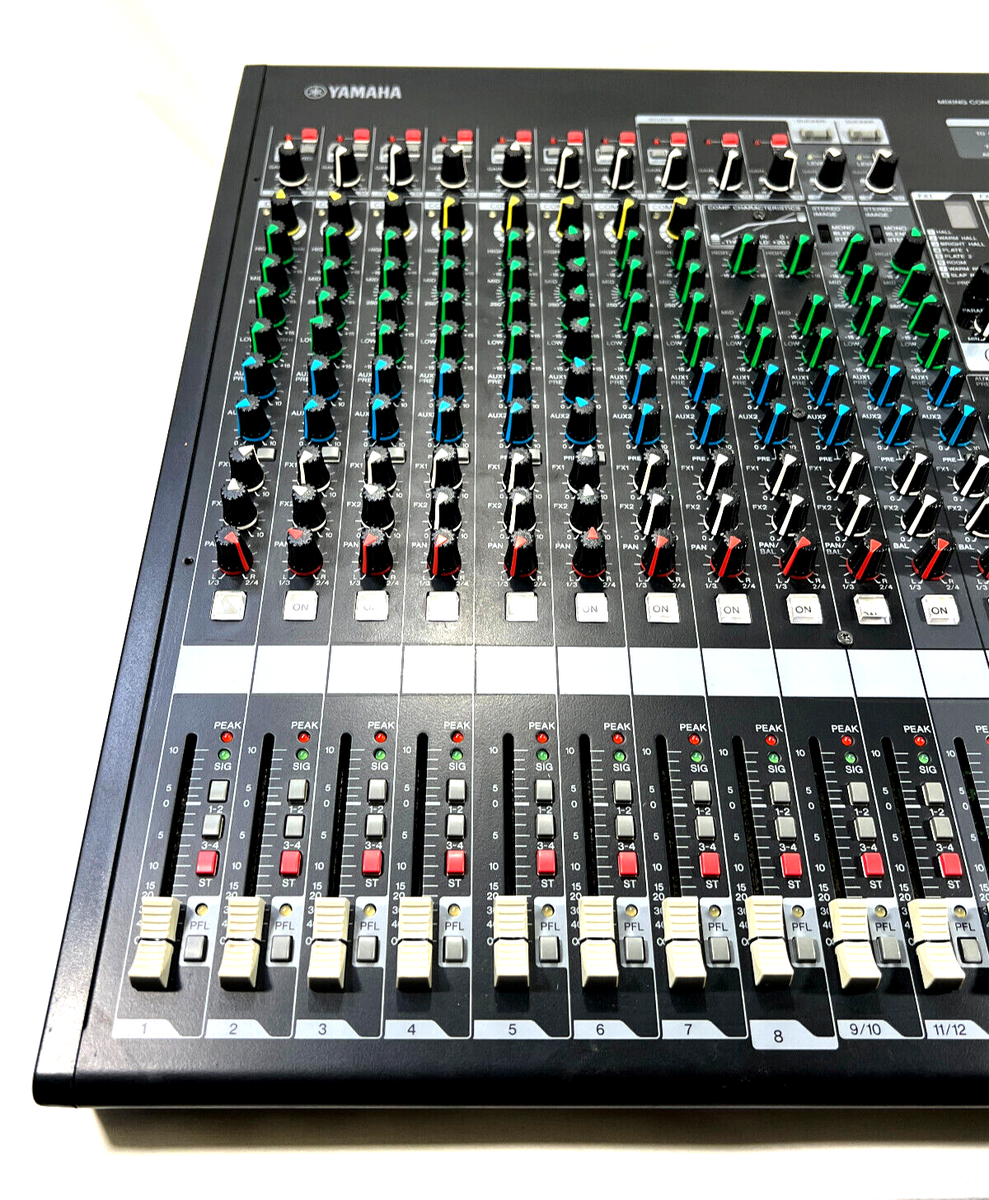Yamaha MGP16X Professional 16-Channel Mixing Console w/ SKB Yamaha MGP16X Professional 16-Channel Mixing Console w/ SKB