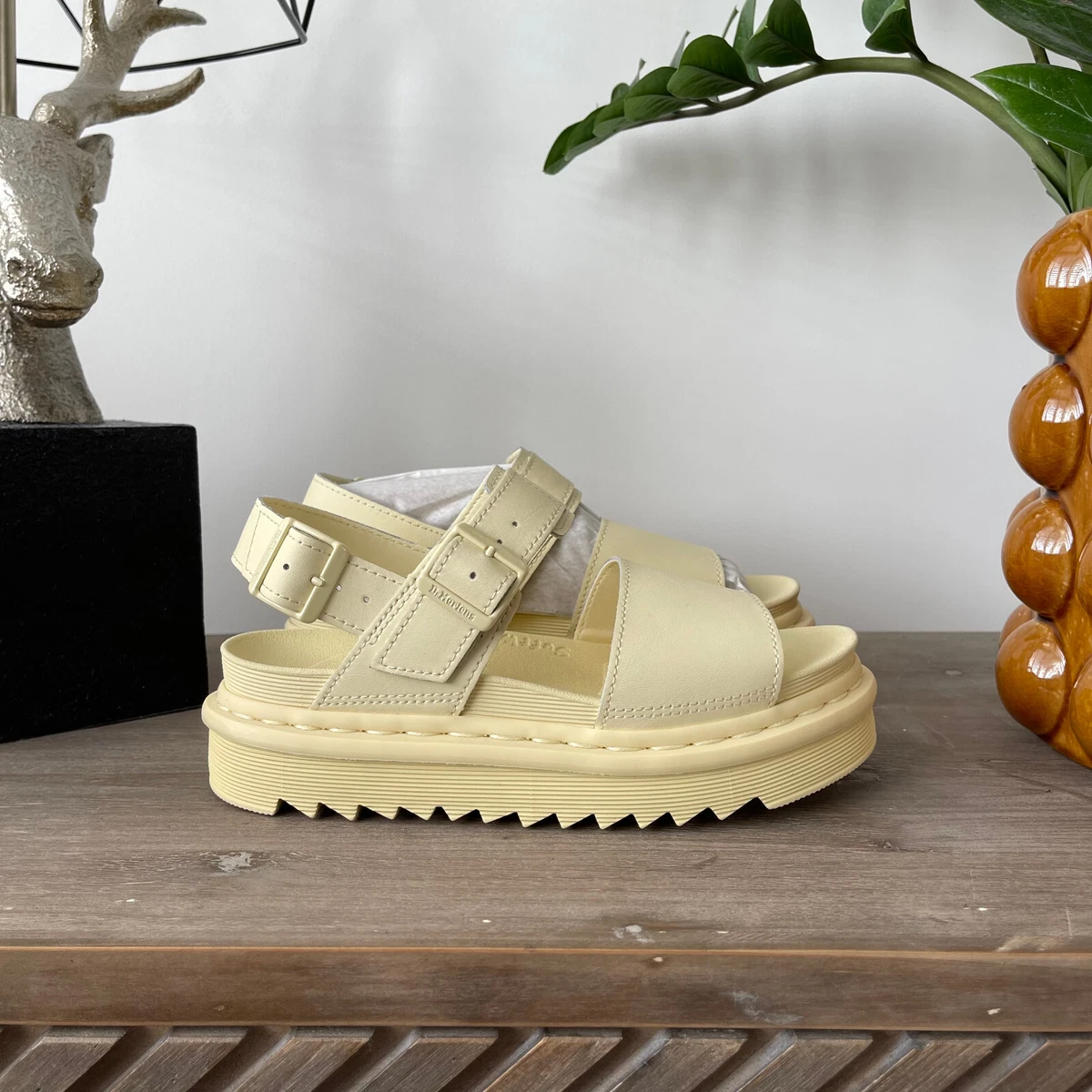 Dr MARTENS VOSS LEATHER SANDALS Mono Yellow Cream UK 3 4 5 6 7 EU 36 37 38 39 41