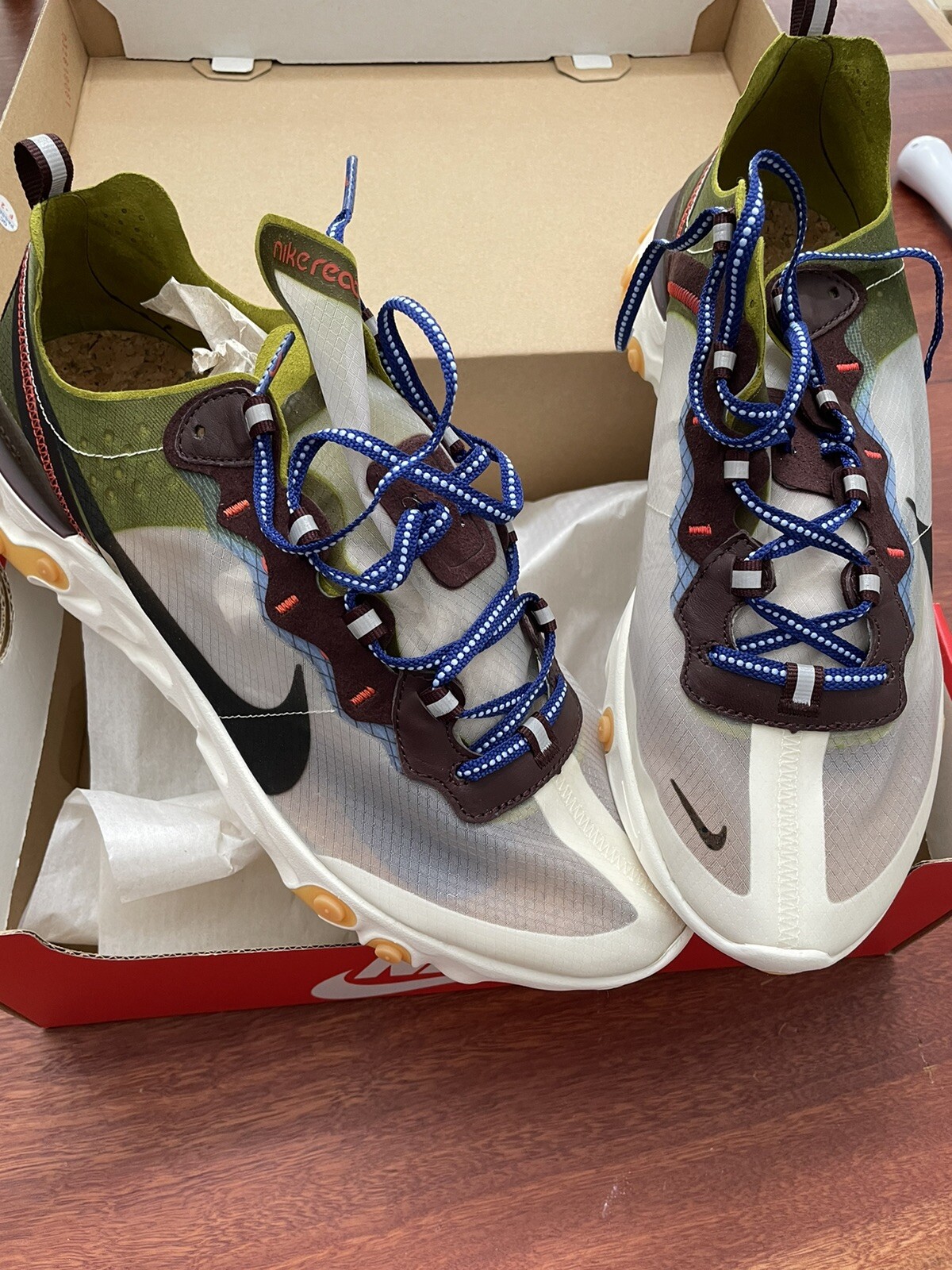 giày nike react element 87