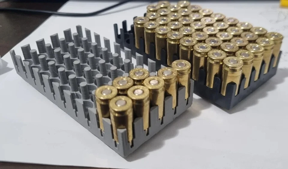 Caja rígida de munición de pistola Plano 100 unidades caja de municiones amarilla 9 mm, .38, .44, .45 Foto 3 de 3