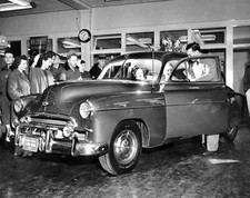 1949 CHEVROLET Styleline in Showroom PHOTO  183-m 