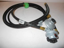 *DUAL LP REGULATOR GR-9994XF FAIRVIEW TWO STAGE LP GAS REGULATOR 3 HOSES