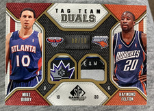 Juego NBA SP 2009-10 usado Tag Team Duals/10 Mike Bibby Raymond Felton #TD-BF