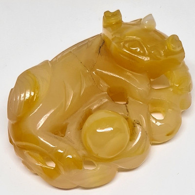 Vintage geschnitzte gelbe Achat Pixiu Figur - chinesisches Fabeltier Ornament