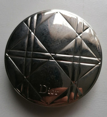 Illuminating Powder ''Dior'' Nude