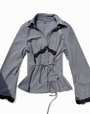 Women s Regular Fit Gray/White/Black Striped Collared Button Front Lace Blouse S