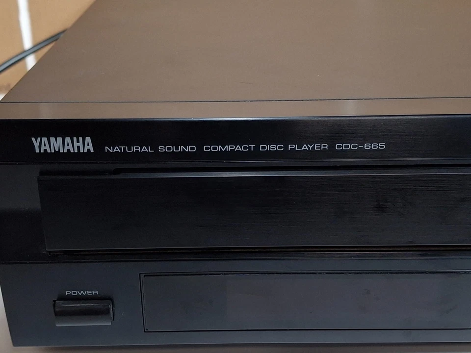 Cambiador de discos compacto Yamaha CDC-665 5 discos vintage 1997, no reproduce discos Foto 3 de 4