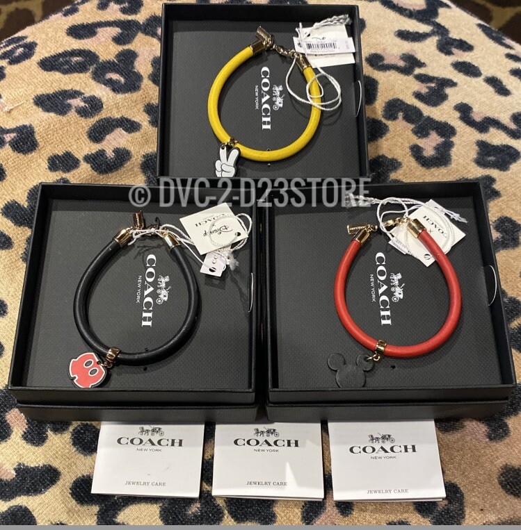 新品未使用 Disney × COACH レザー タグ 3点セット 正規品 Coach X Disney Mickey Mouse Leather Bracelet Set Of 3-Red-Yellow