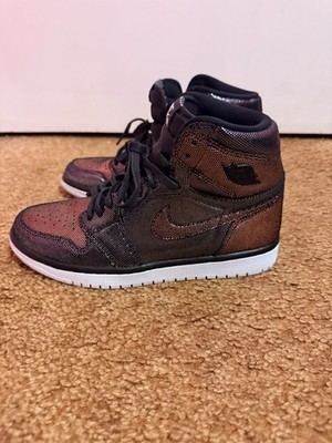 Nike Air Jordan 1 Retro High Top Black Red Basketball Sneaker Lace Up Rubber