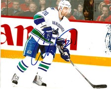 Vancouver Canucks Chris Higgins Signed Autographed 8x10 COA