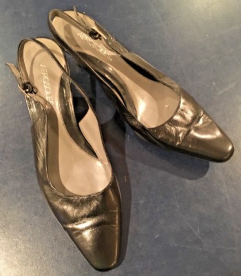 Women's A2 Aerosoles Slingback Pumps Heels Black Size 10