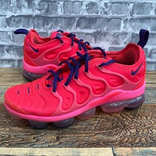 bright pink vapormax plus