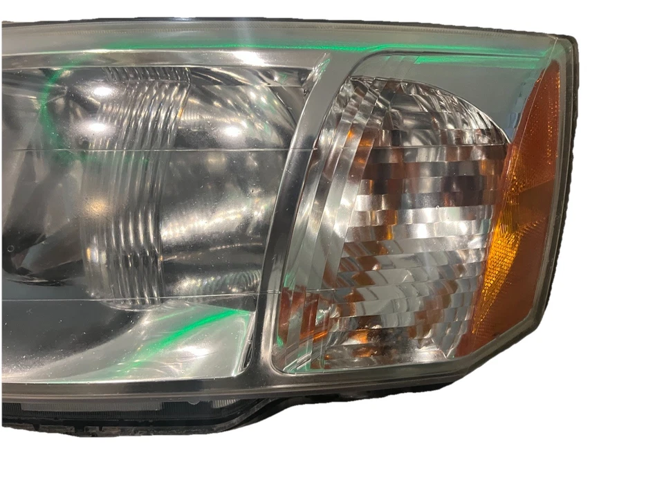 2004-2011 Mitsubishi Endeavor Headlight Driver Side MI2502137 | MR971931 OEM - Image 3 of 4