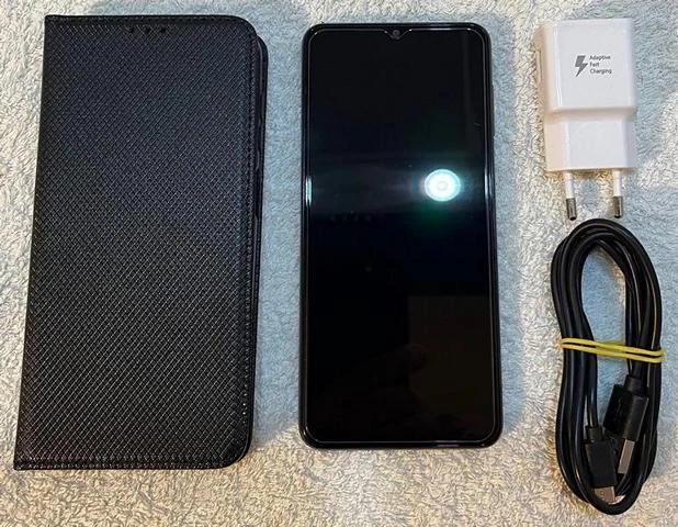 Samsung Galaxy A12 - 64GB - Schwarz (Ohne Simlock) (Dual-SIM) - Bild 2 von 4