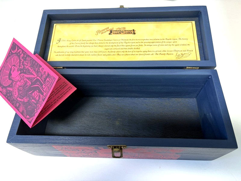Jose Cuervo Tequila Reserva De Familia Box 1997 Artemio Rodriguez
