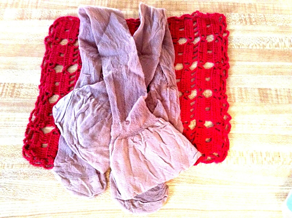 Vintage, 1975, Little Prune Nylons, Unopened, Original Packing Box, 36 Pair, NOS - Image 4 of 4