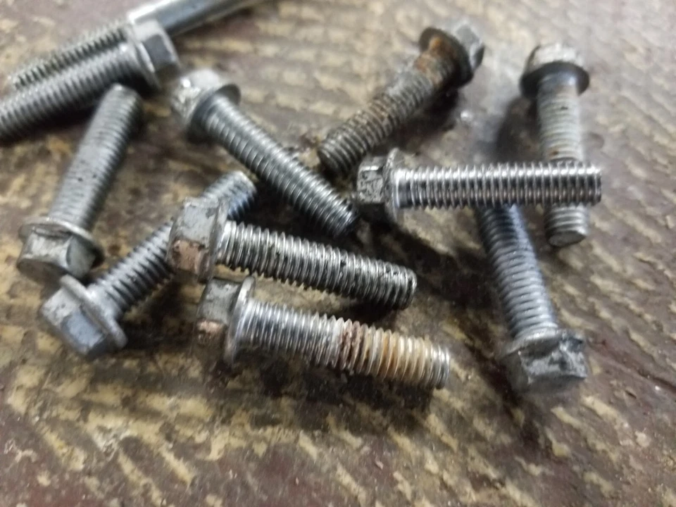 2004-2005 KAWASAKI NINJA ZX10R ZX10 болты крышки масляного поддона нижний двигатель SC - Изображение 2 из 3