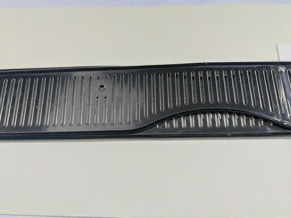 Lund 87035 Stainless Screen Front Grille Insert for 1998-1999 Ford Ranger 2WD Foto 4 de 4