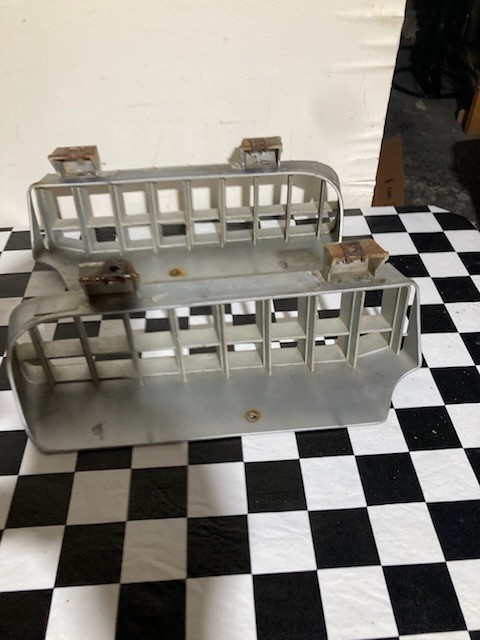 Picture 1 of 1