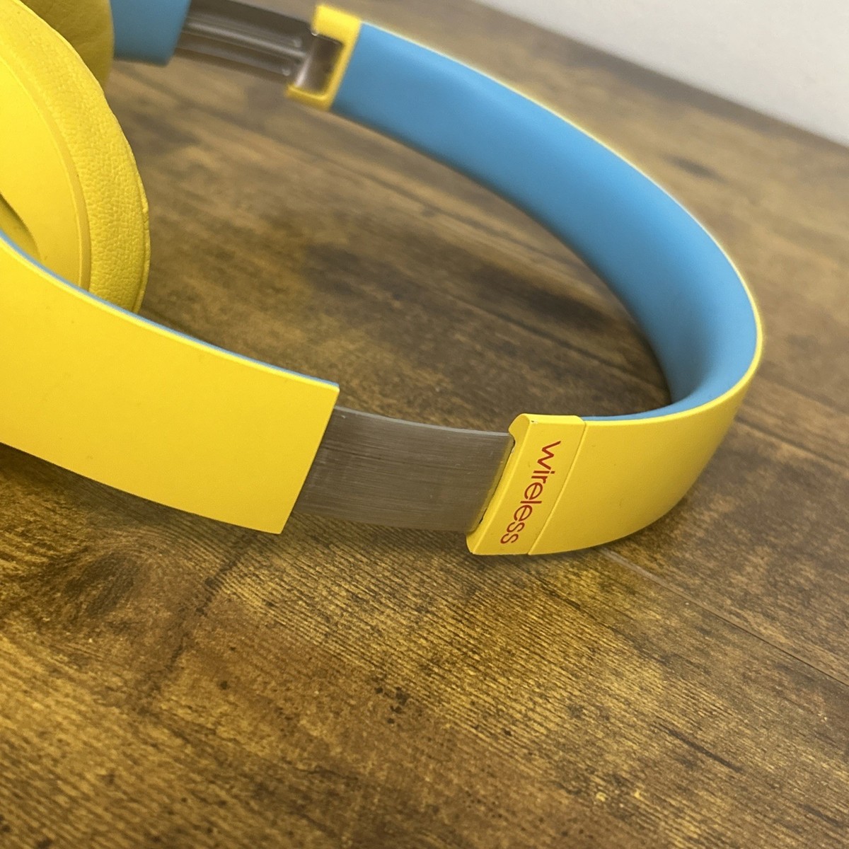 Beats by Dr. Dre Beats Solo3 Wireless On-Ear Headphones Yellow