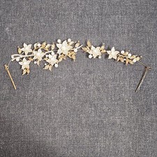 Gold Floral Braut Haarranke Haarnadel mit weißen Perlen & Kristall Akzenten