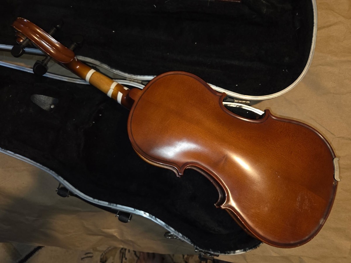 Leon Aubert Stradivarius Size 1/2 Violin Romania w/ Case, Good