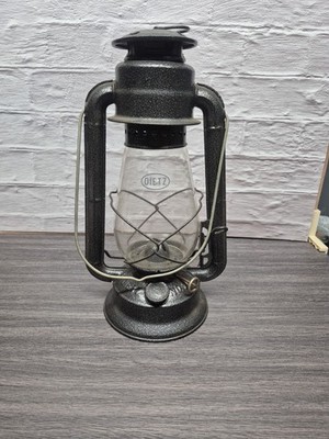 Dietz No. 20 Junior Speckled Metal Lantern Oil Burning Lantern with Handle VTG
