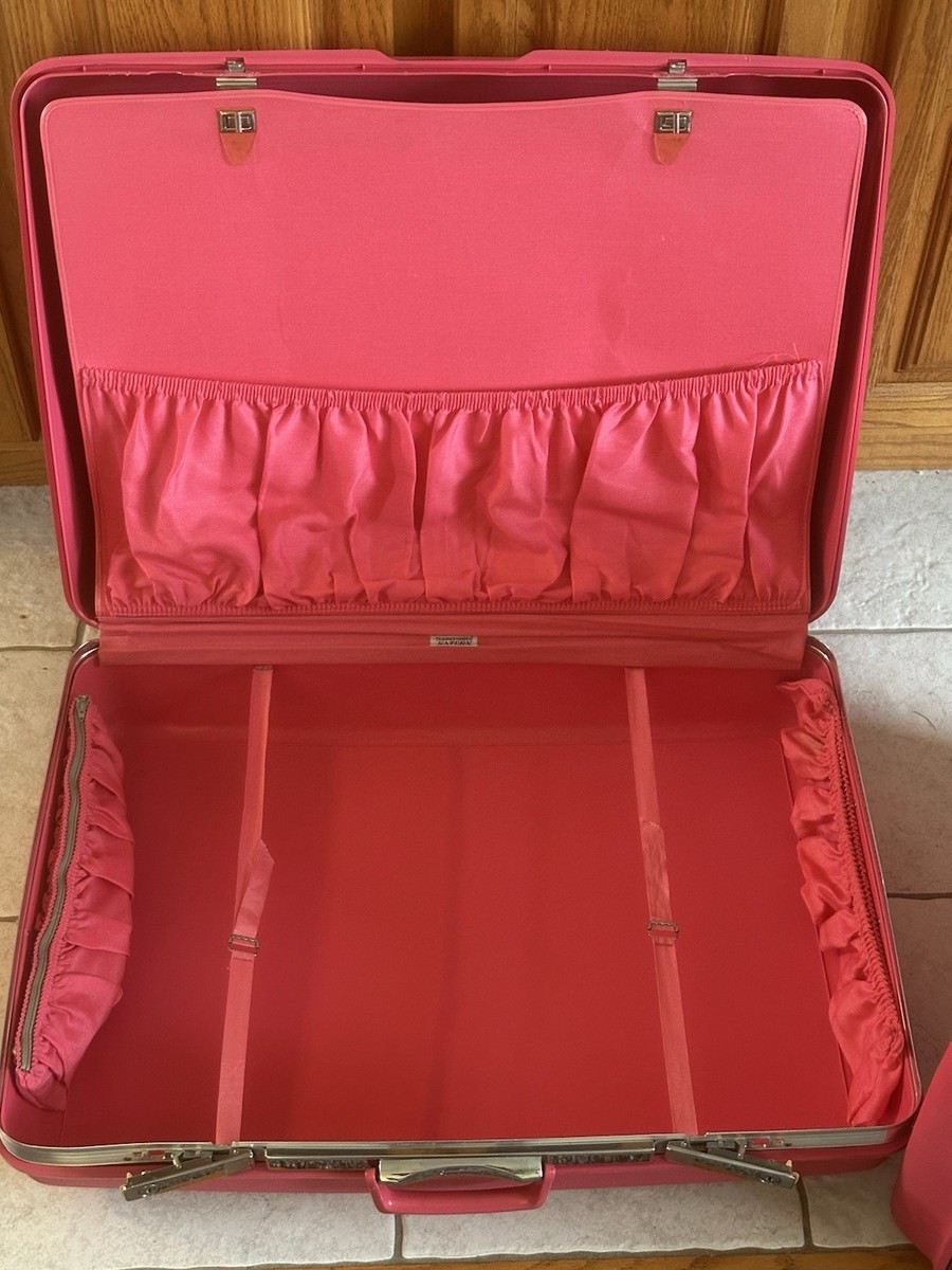 Vintage Samsonite Suitcase SATURN II Barbie Hot Pink Luggage Set