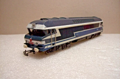 TRAIN HO JOUEF : LOCOMOTIVE DIESEL CC 72001 (2) LIVRE OCCASION sans boite - Photo 1/4