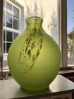 Ovale Vase aus grünem Kunstglas - mundgeblasen - Tapio Wirkkala?