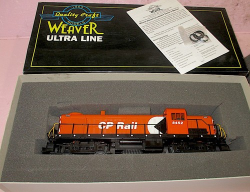 Weaver 5528-L Ultra-Line CP RAIL RS-3 diésel doble motor #8452 3 rieles NUEVO EN CAJA | Zustand: New