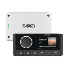 Fusion MS-RA670 Marine Entertainment System MS-AP61800 Amplifier