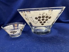 Vintage MCM Anchor Hocking Golden Grapes Chip & Dip Two Piece Set, 1960s